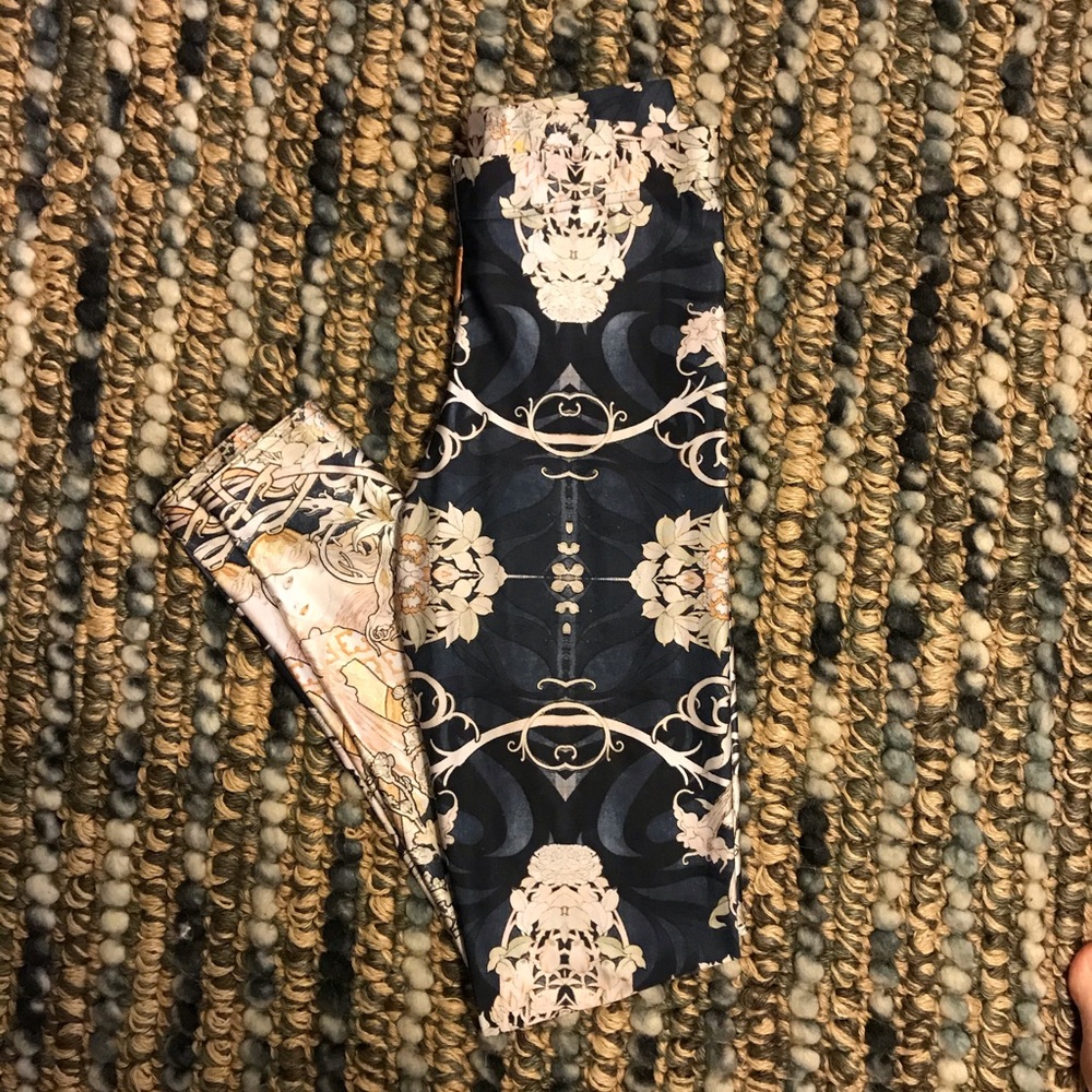 Blackmilk Mucha Leggings